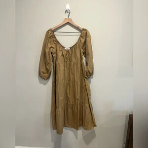 Carly Jean Los Angeles dress size M